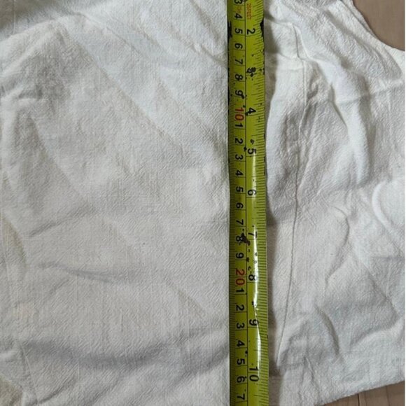 Minimalist off-white corset-style top with tie straps - Picture 4 of 7